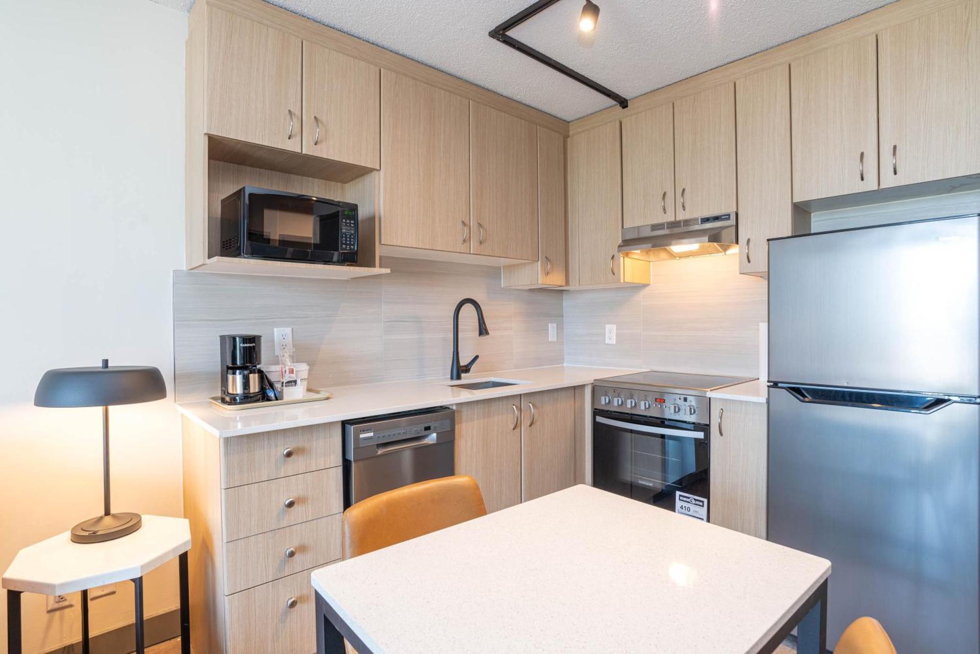 Sandman Suites Vancouver On Davie Ngoại thất bức ảnh