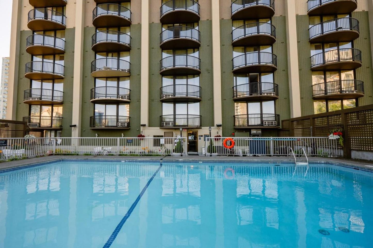 Sandman Suites Vancouver On Davie Ngoại thất bức ảnh