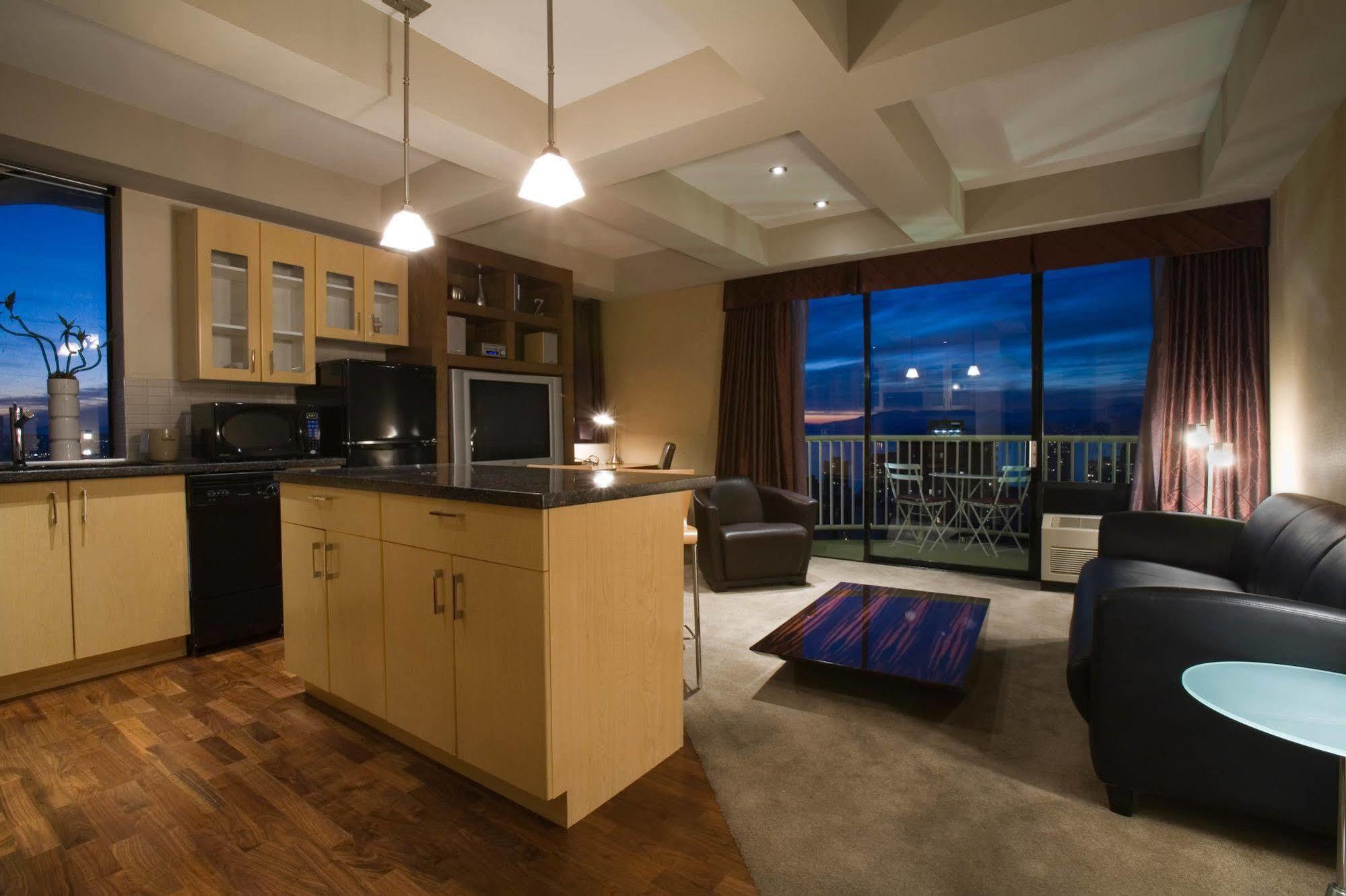 Sandman Suites Vancouver On Davie Ngoại thất bức ảnh