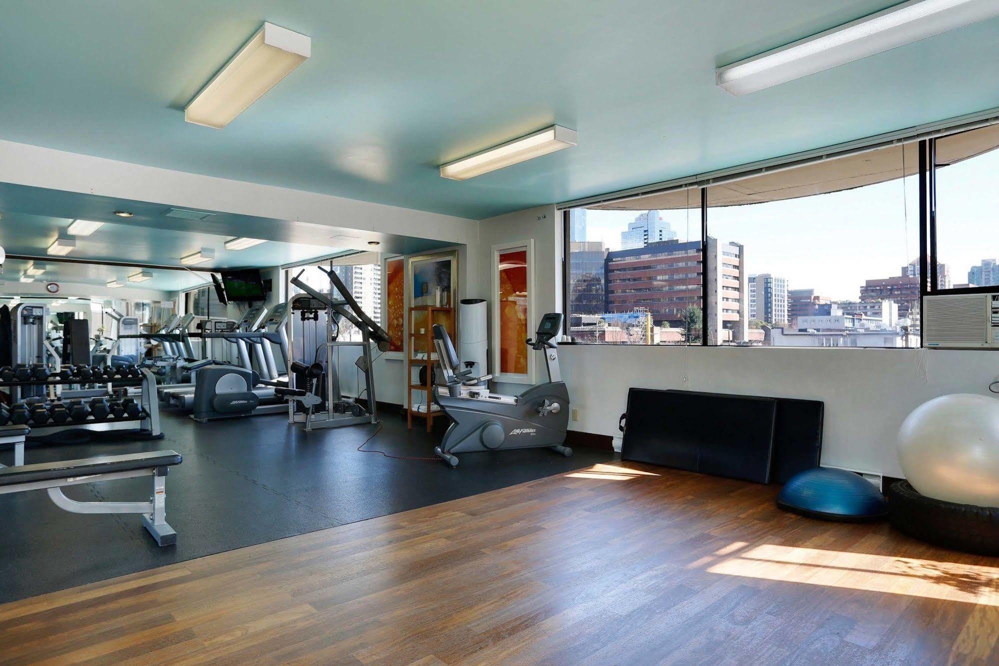 Sandman Suites Vancouver On Davie Ngoại thất bức ảnh